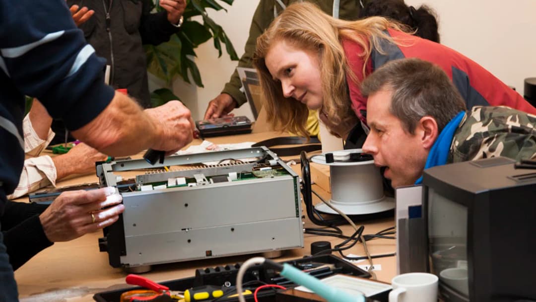 Stichting Repair Café International-actionPhoto (1)