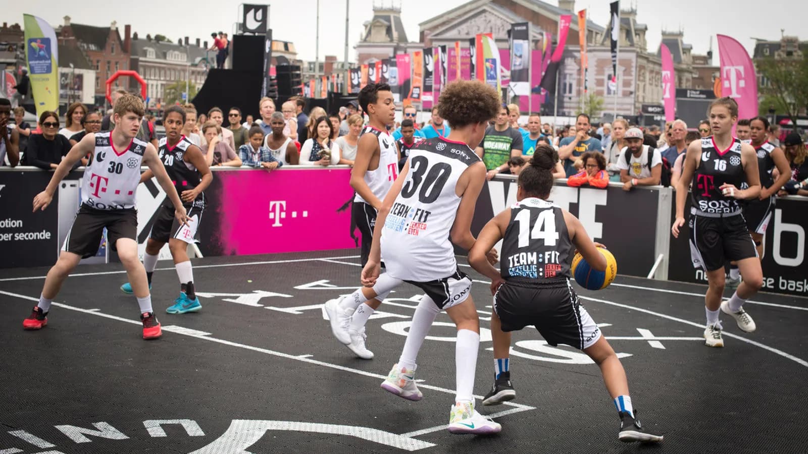 3X3 Unites