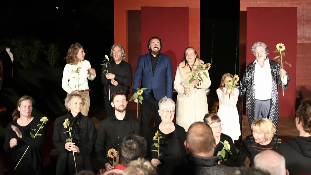 Stichting Theatergroep Smeedwerk-actionPhoto__PH33147_DCE.JPG