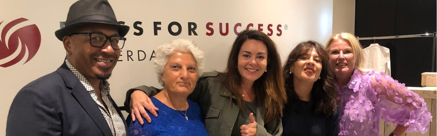 Juridische Review Dress for Success updated licentie overeenkomst