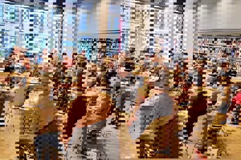 Stichting Volksuniversiteit Amsterdam