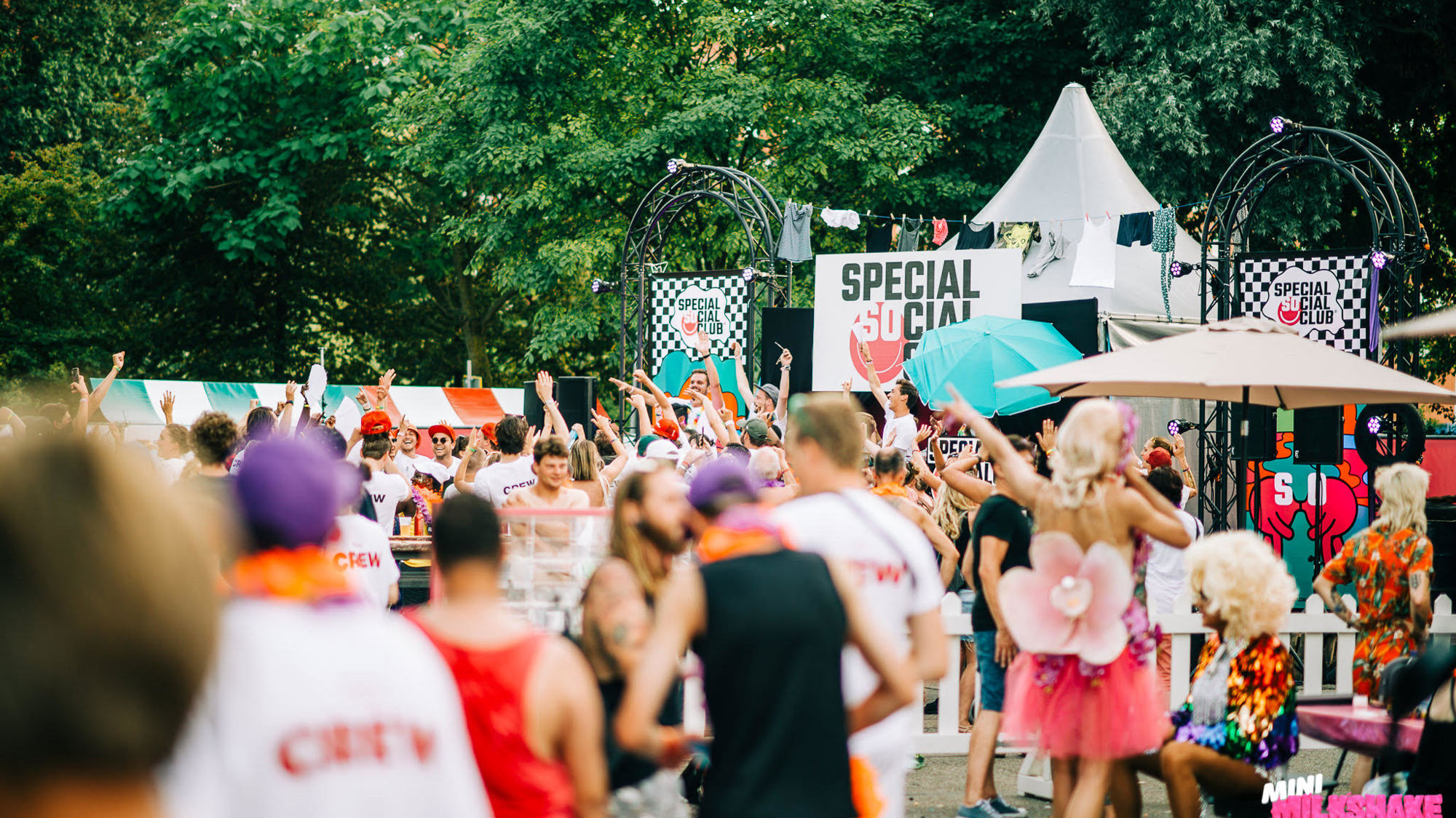 De Special Social Club