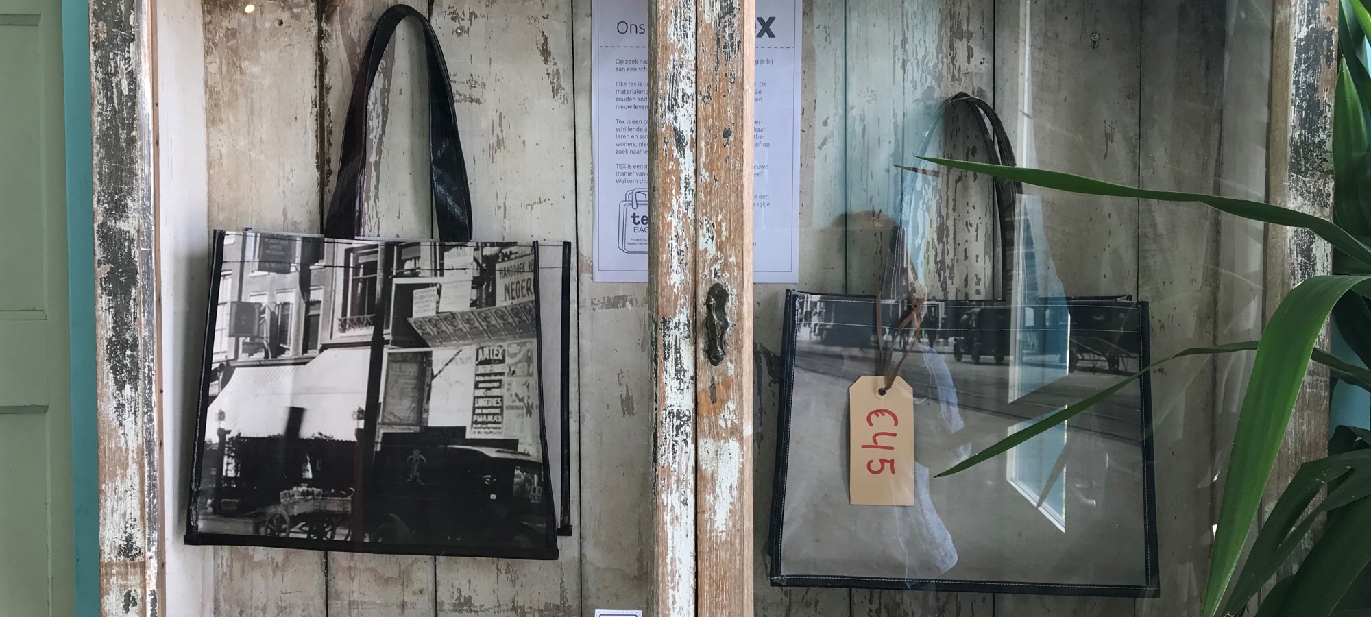Vitrine (1)