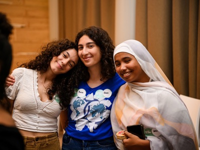 Videomontage voor promotie Female Empowerment Project