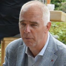 Ruud Overes - Oprichter