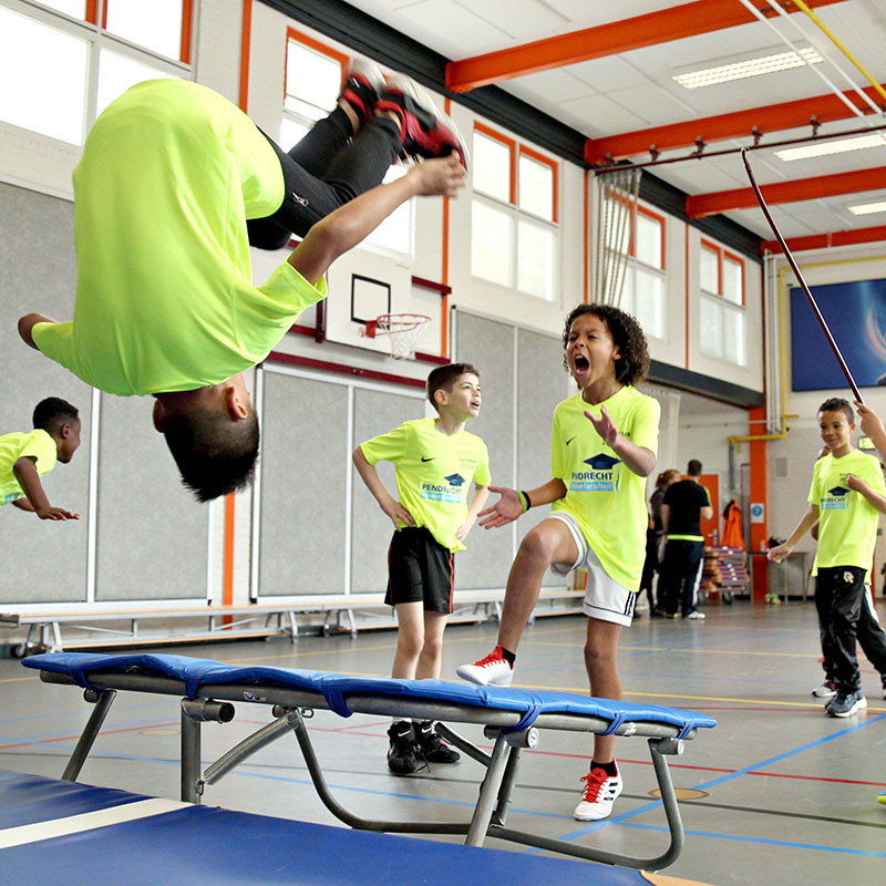 Beschikbare fondsen identificeren voor jongerenprojecten