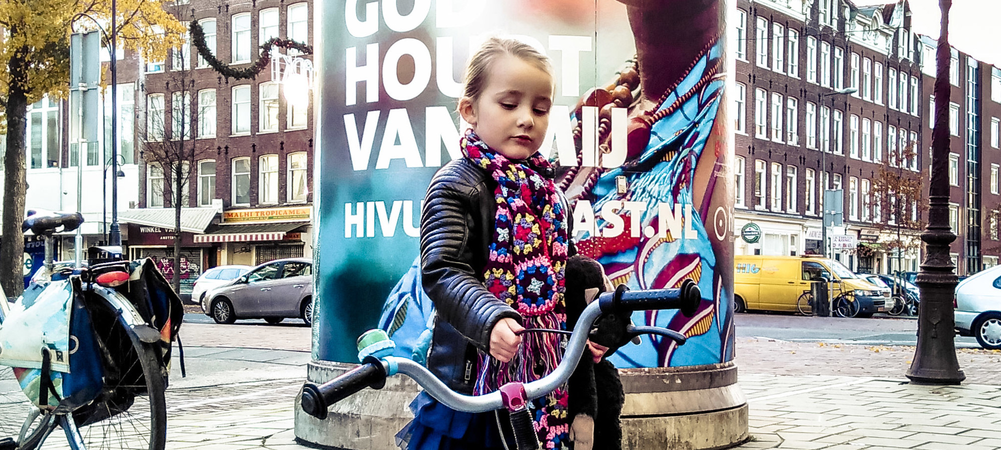 Peperbus Met Poster Hiv Vereniging Nederland